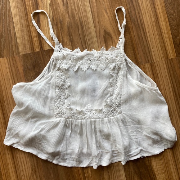 LF Seek the Label Spaghetti Strap Crop Tank Top M - Picture 1 of 3